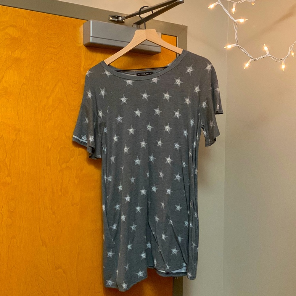 Long gray shirt with white stars; thin material